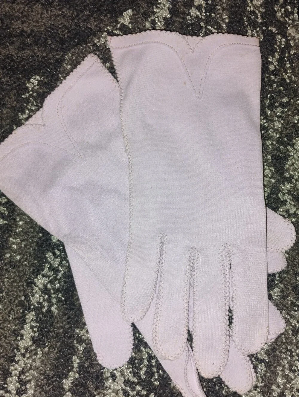 14 Pair Of Ladies Gloves.  Most Vintage